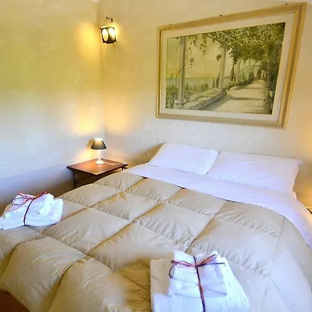 Appartamento Sleeps 6 Pool Wifi