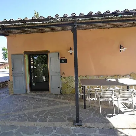 Sleeps 6 Pool Wifi