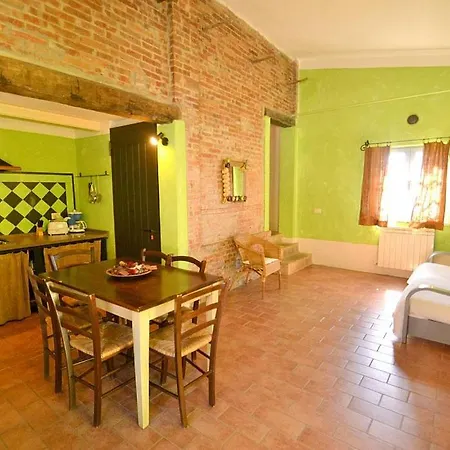 Sleeps 6 Pool Wifi