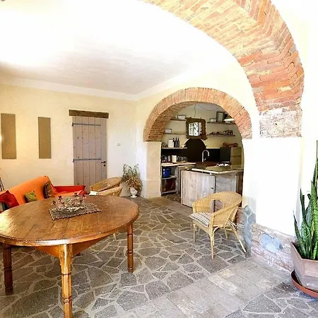 Sleeps 6 Pool Wifi